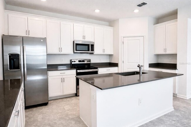 Building Photo - 136 Aces High Ln