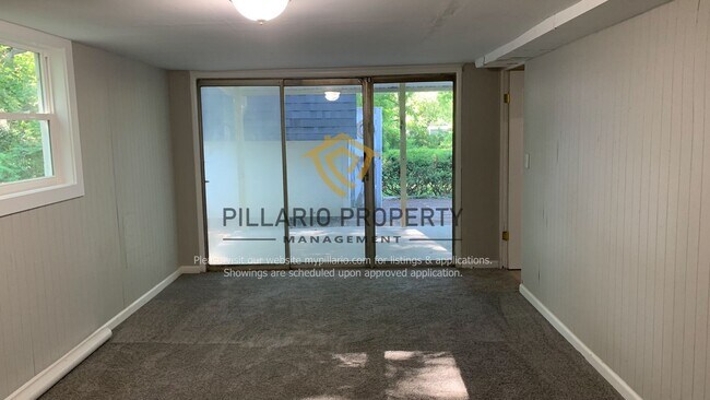 Building Photo - Newly Updated, 4 Bedroom  2 Bathroom Home ...