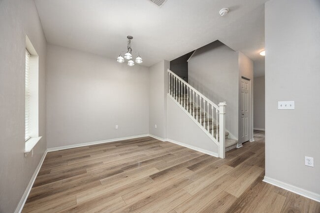 Building Photo - 2/2.5 Townhome in Sorrento