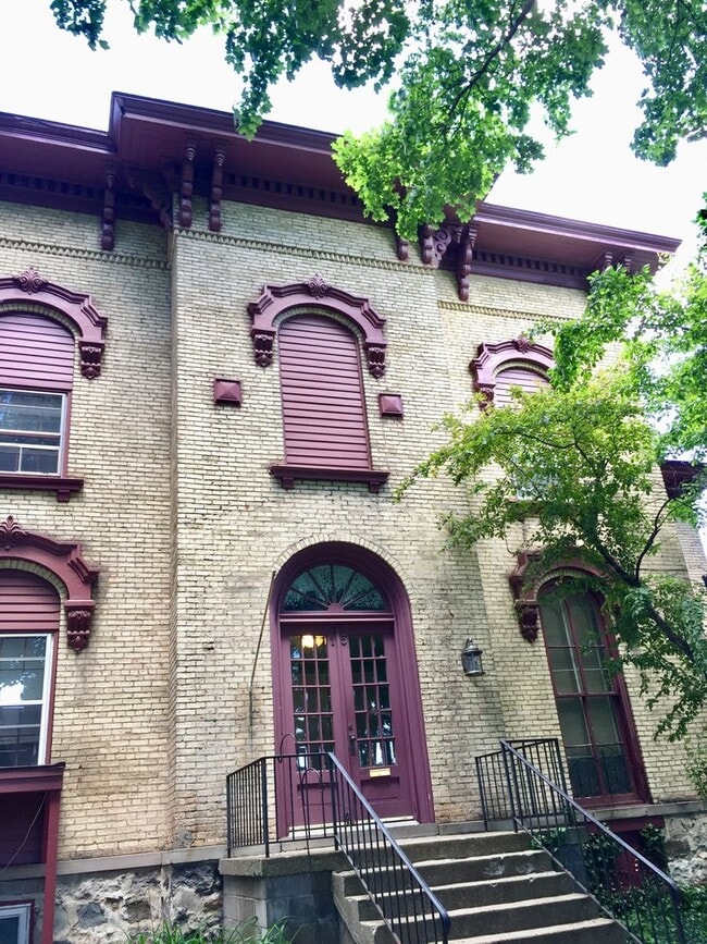 Building Photo - 1519-19 College Ave NE