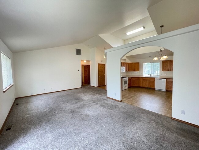 Building Photo - Stoddard Meadows Rancher