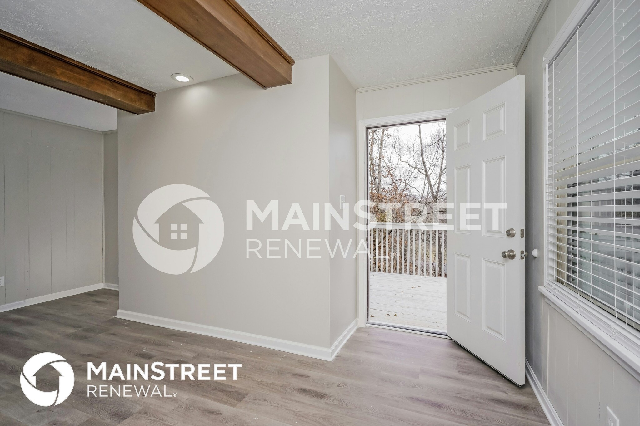 Building Photo - 9109 Lakeridge Dr