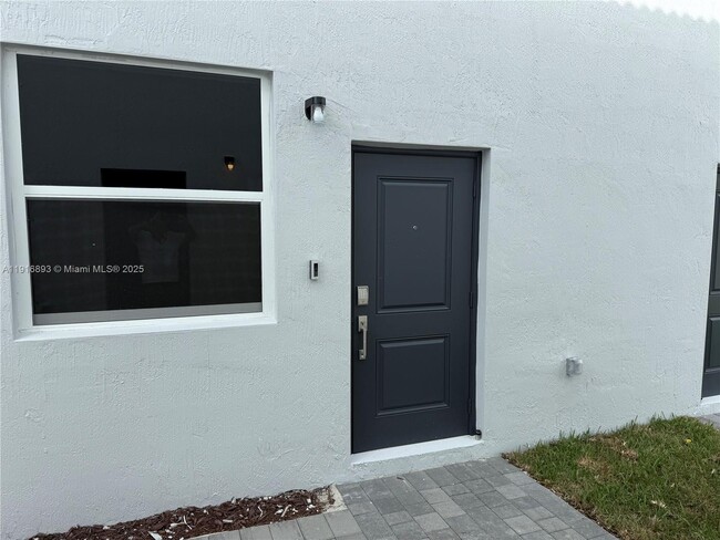 Primary Photo - 16225 SW 147th Ct