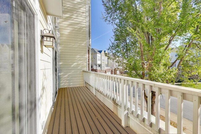 Building Photo - 513 Grove Ln