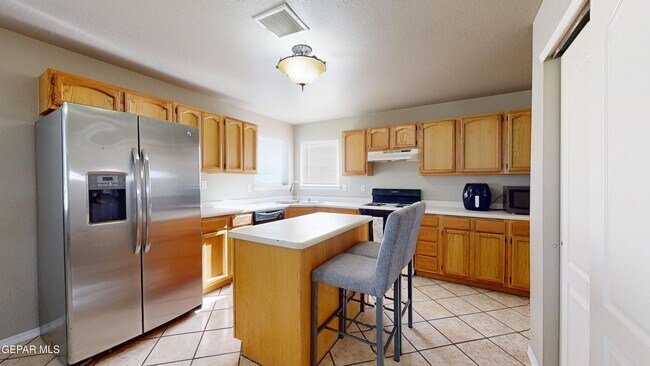 Building Photo - 12231 Tierra Baja Way