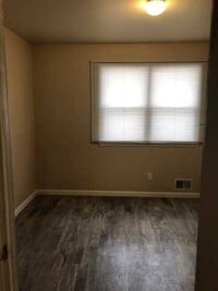 Building Photo - 804 N Anderson St