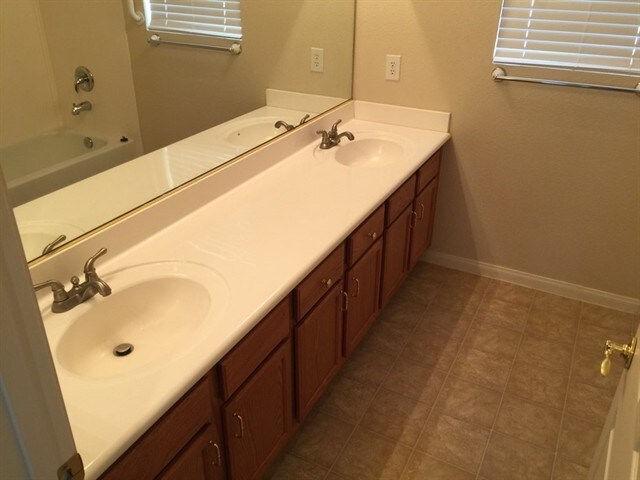 Building Photo - 10619 Salmon Leap St