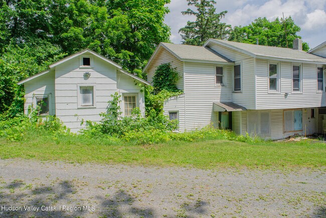 Building Photo - 1620 Columbia Turnpike