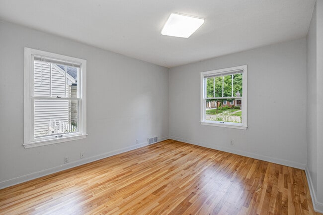 Building Photo - 5231 N Bay Ridge Ave