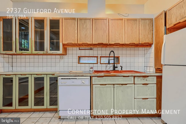 Building Photo - 2737 Guilford Ave