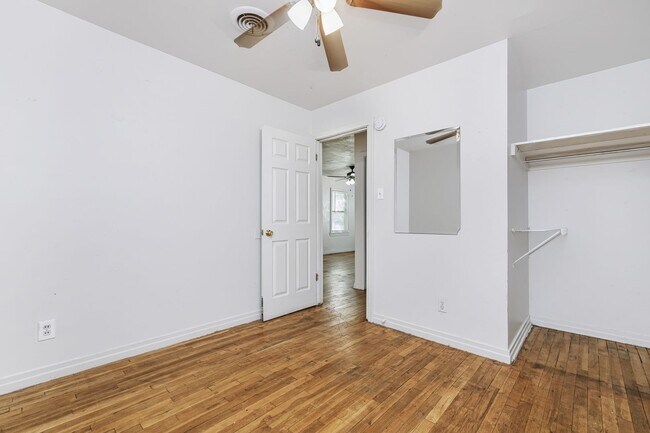 Building Photo - 1402 Dunaway St