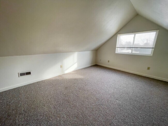 Building Photo - Yorktown School District