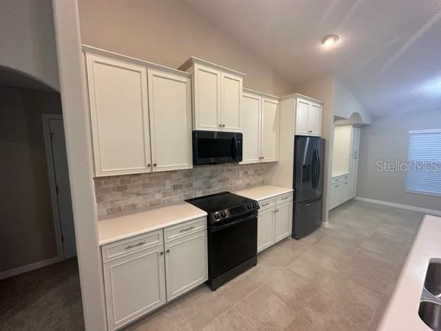 Building Photo - 9 Lewis Pl