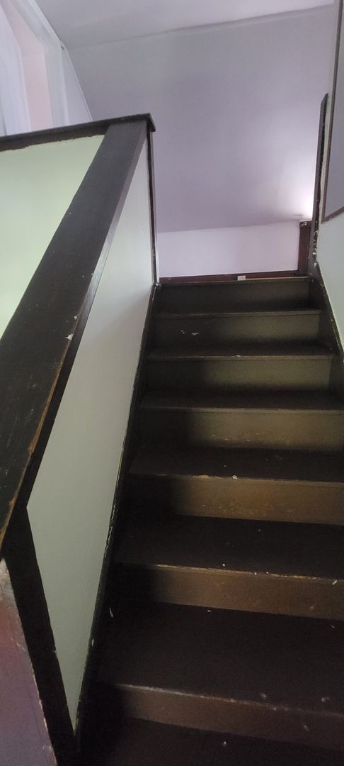 Building Photo - 5 Bedroom House - Walking distance from Central Campus