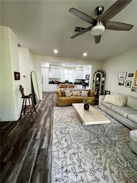 Building Photo - 180 Dorsett Ave