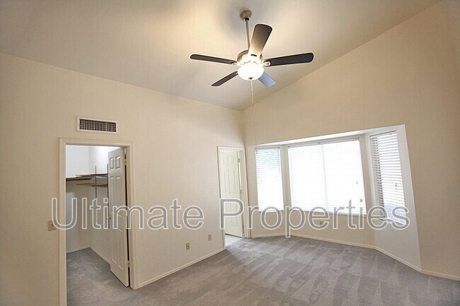 Building Photo - 5420 W Oraibi Dr