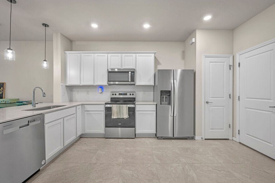 Building Photo - 4777 Sparkling Shell Ave