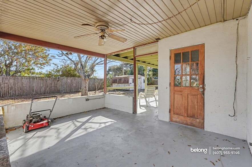 Building Photo - 865 Canada St NE