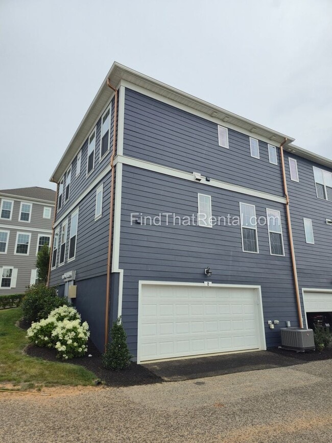 Building Photo - Pet Friendly CV Schools New Home w Large I...