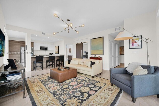 Building Photo - 1900 SE 2nd St