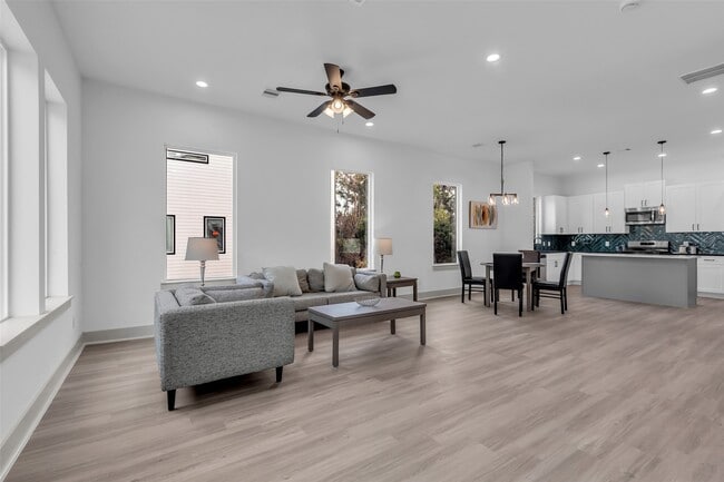 Building Photo - 5310 Kindred Garden Ln