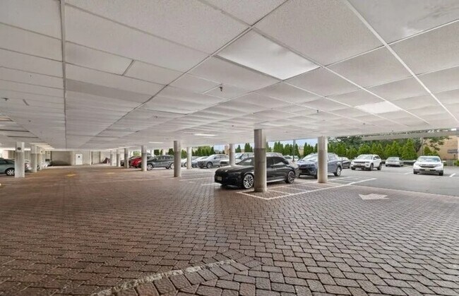 Building Photo - Modern 2BR / 2BA Condo with Balcony & Parking at Union Square – Hackensack