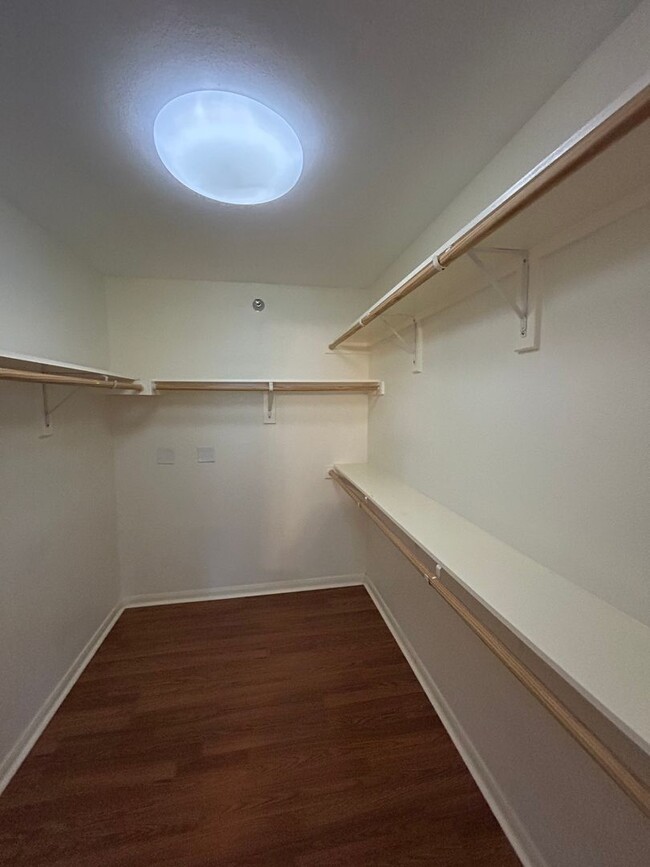 Building Photo - Medical Center Condo!