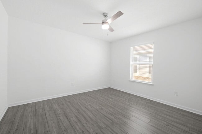 Building Photo - 146 Old Canoe Ln