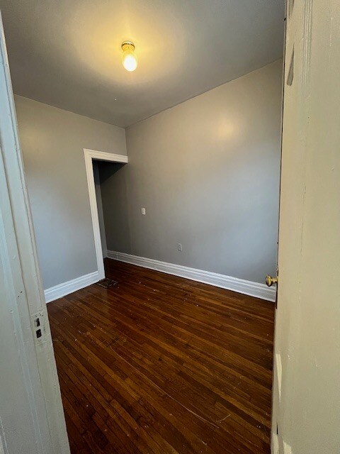 Building Photo - 93 Pulaski St