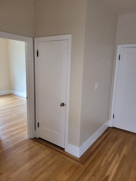 Building Photo - 2339 Hilgard Ave