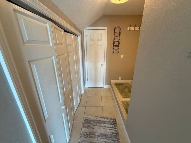 Building Photo - Pensacola Beach - 3 bedroom, 4 bathroom - 2nd and 3rd floor balconies with water view