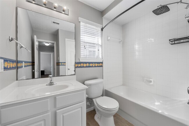 Building Photo - 6354 Wilshire Ridge