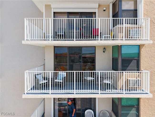 Building Photo - 8701 Estero Blvd