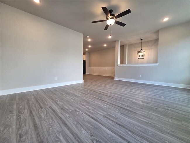 Building Photo - 6 Rock Pk Wy