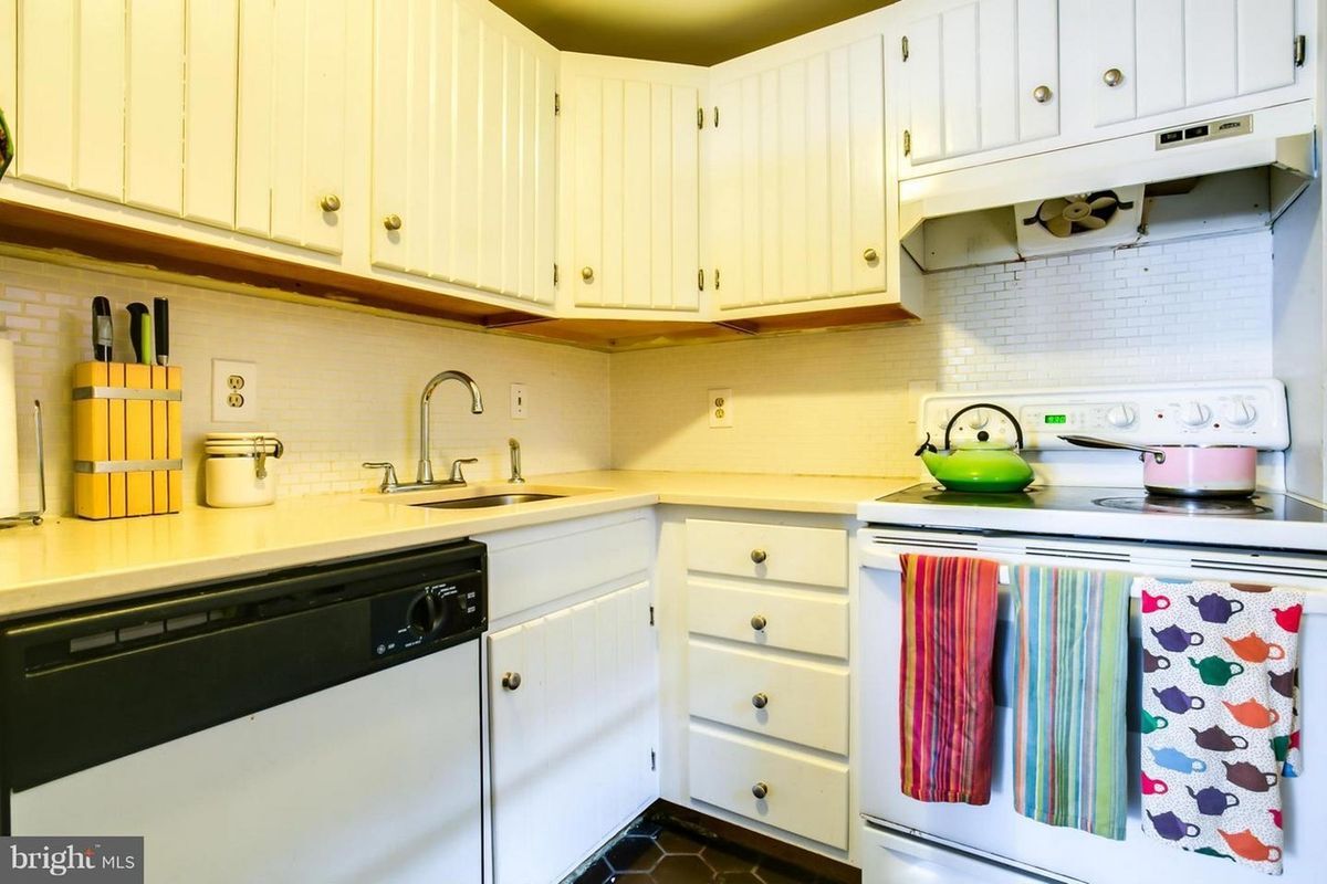 Building Photo - 1830 California St NW