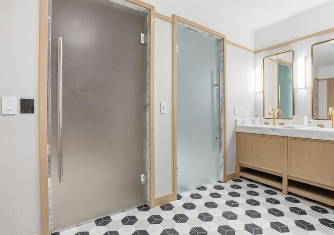 Building Photo - 3015 S Ysabella Ave