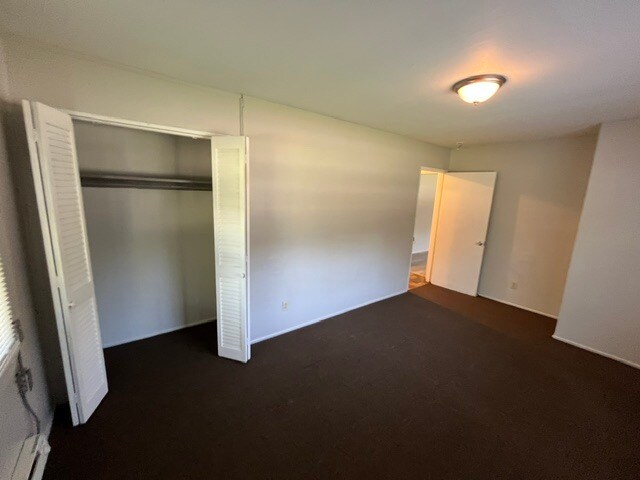 Building Photo - 2919 Sommers Dr
