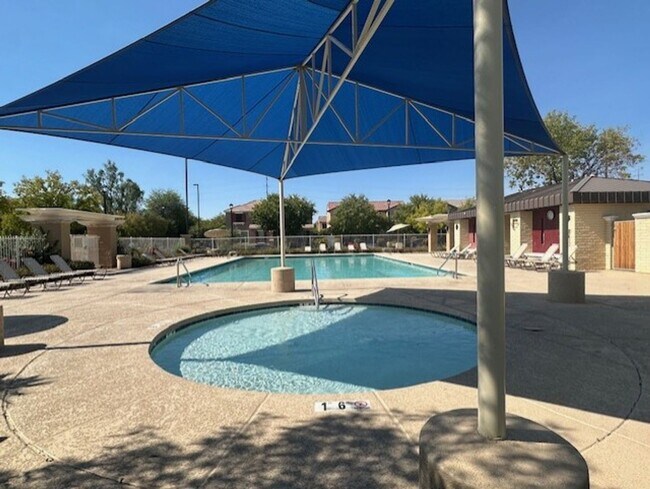 Building Photo - LYONS GATE COMMUNITY, 3PLUS DEN TWO STORY ...