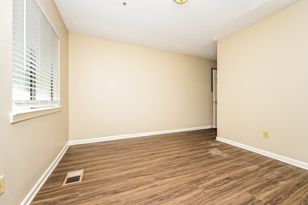 Building Photo - 5796 Trent Walk Dr