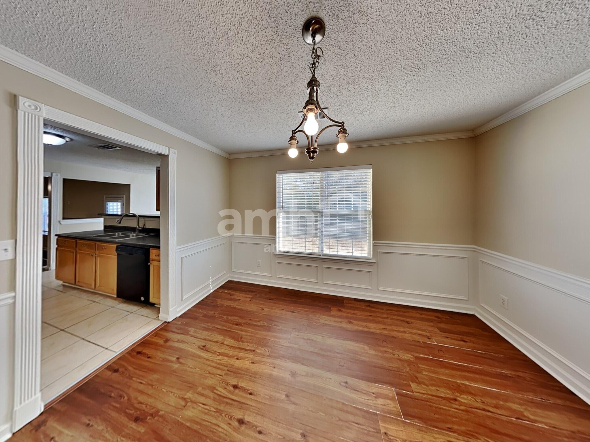 Building Photo - 3555 Spring Mesa Dr