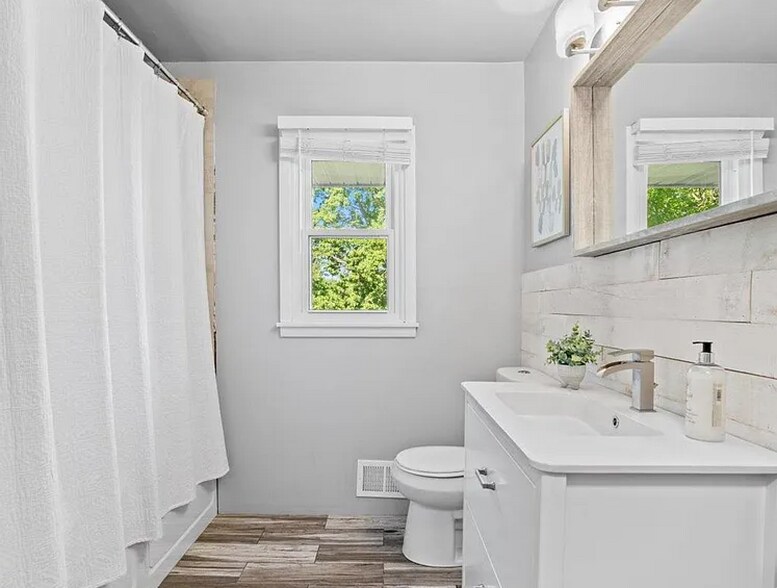 Building Photo - 9300 Blaisdell Ave S