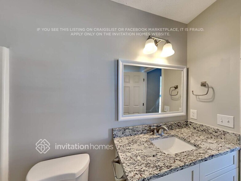 Building Photo - 1915 Venada Trail