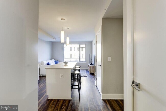 Building Photo - 1311 13th St NW