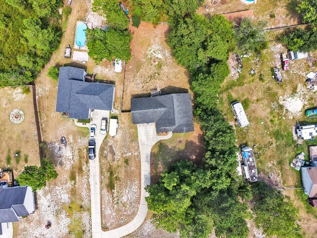 Building Photo - 477 Sand Ridge Rd