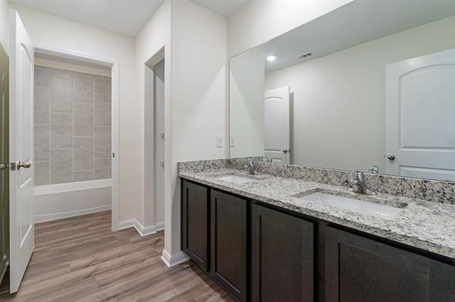 Building Photo - 212 Foster Ln