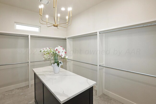 Building Photo - 9405 Rockridge Pkwy