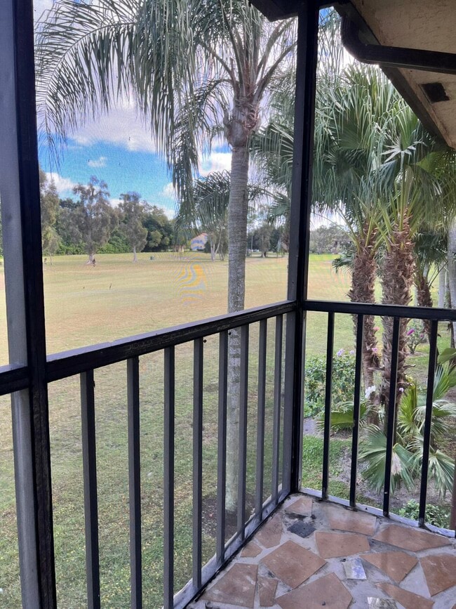 Building Photo - 7149 Golf Colony Ct