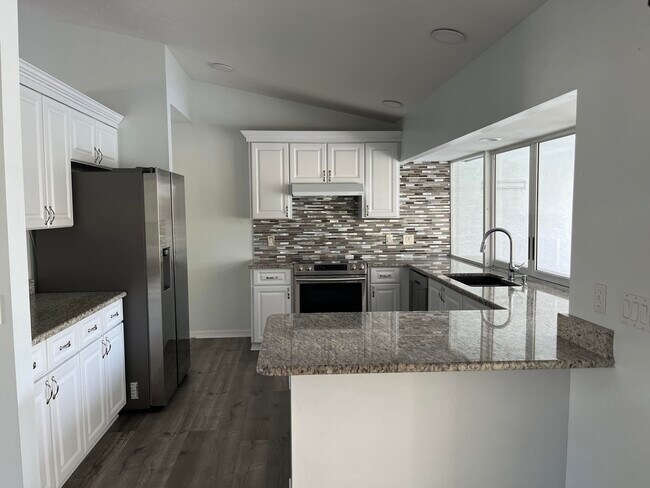 Building Photo - 1911 SE Gaskins Cir