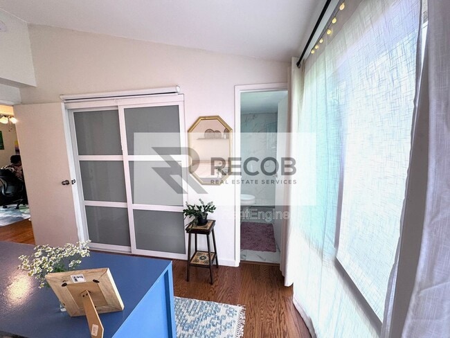 Building Photo - 3452 Lockwood Dr