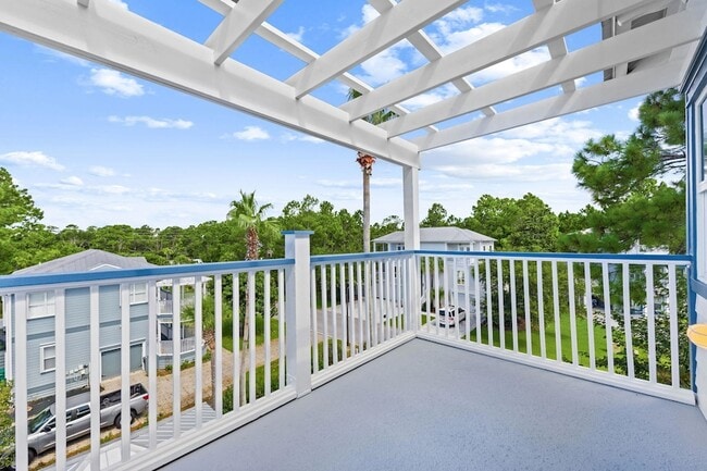 Building Photo - 92 Cypress Breeze Dr